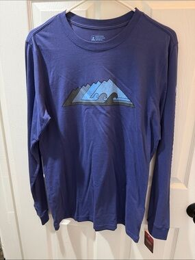 NWT Eastern Mountain Sports Men’s Long-Sleeve Tee in Blue